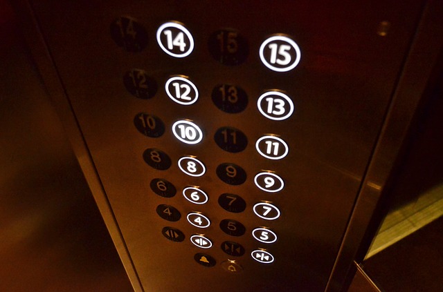 elevator-358249_640